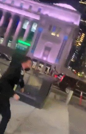 世界杯比赛直播-纽约球迷疯狂庆祝！半程将至尼克斯战绩爬到第4